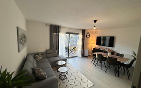 Cosy Appart T3 Au Pied Du Metro Et Commerces